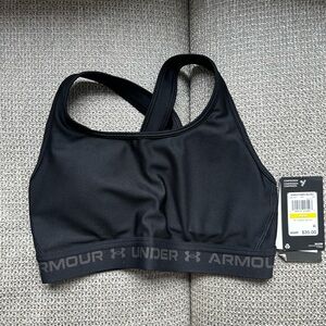 Under Armour crossback Black Medium Support Bra - size medium, NWT